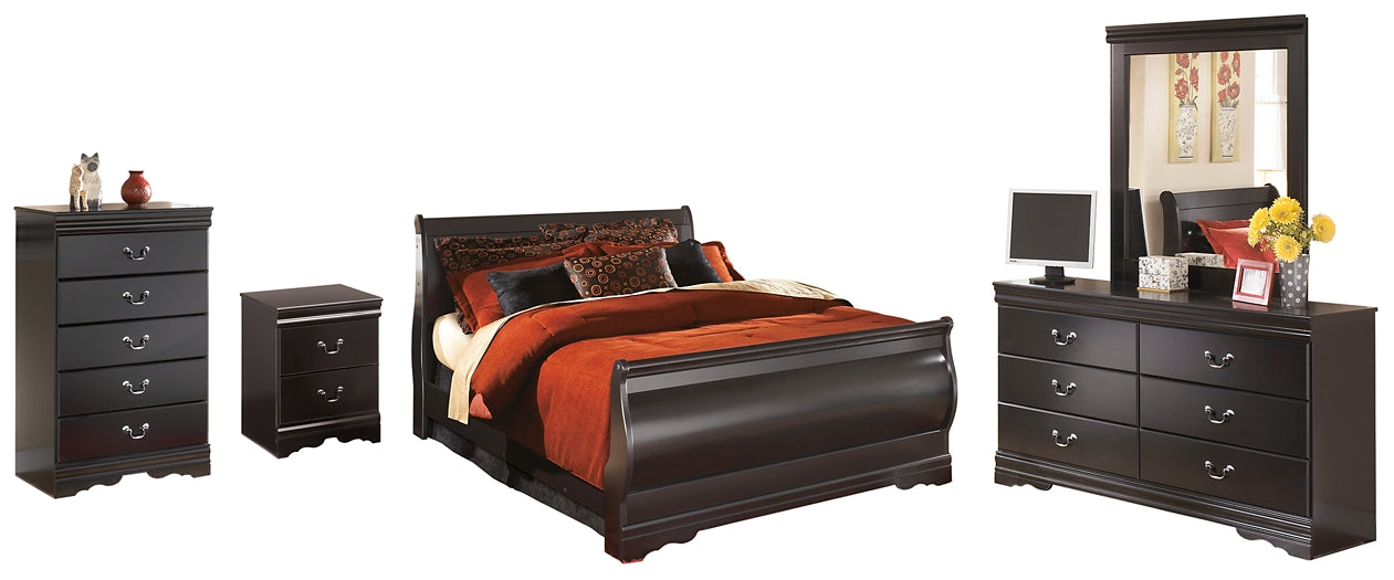 Huey Vineyard Queen Sleigh Bed with Mirrored Dresser, Chest and Nightstand